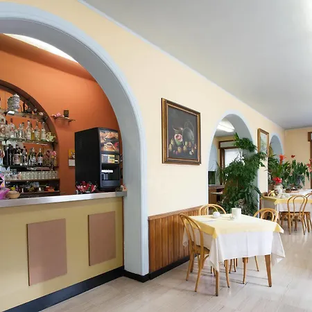 维托瑞亚酒店 酒店 3*