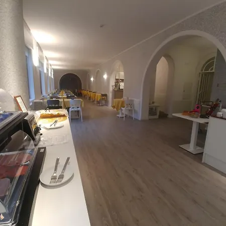 维托瑞亚酒店 酒店